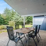 Nashota - 600m From The Sea By Interhome *
