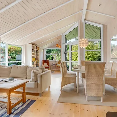 Holiday home Nashota - 600m From The Sea By Interhome Boto By