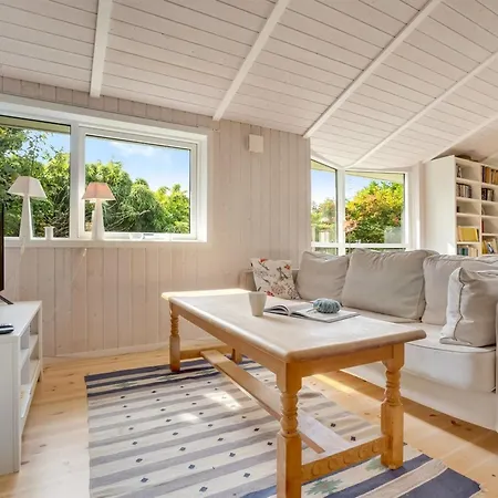 Nashota - 600m From The Sea By Interhome Holiday home