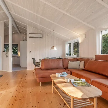 Nashota - 600m From The Sea By Interhome
